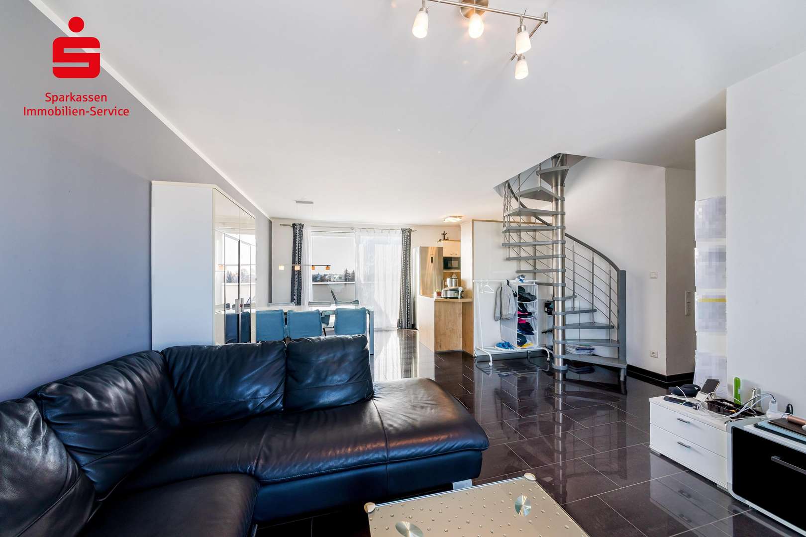 Wohnbereich Wohnbereich - Maisonette-Wohnung in 81241 München mit 115m² kaufen