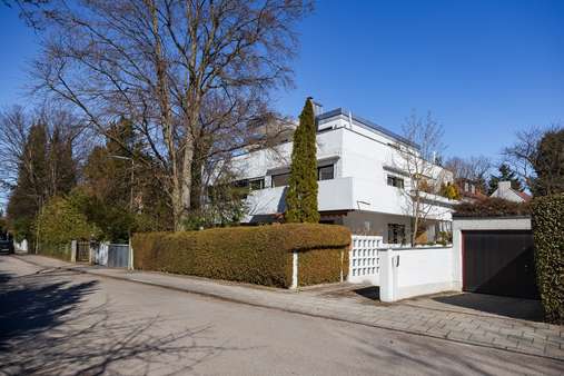 Außenansicht - Etagenwohnung in 81479 München mit 102m² kaufen