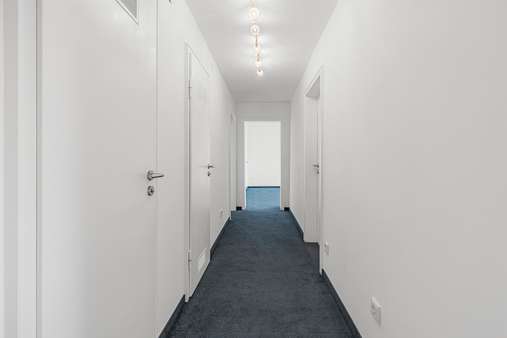 Flur - Etagenwohnung in 81243 München mit 74m² kaufen