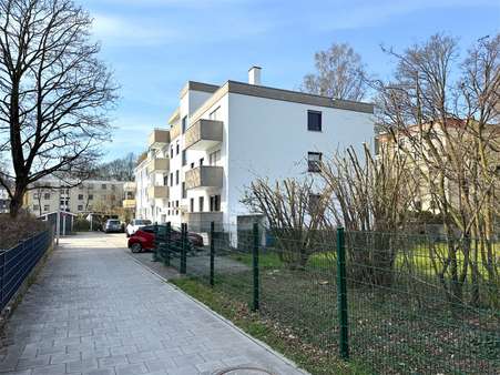 Blick auf die Nordseite - Etagenwohnung in 80993 München mit 38m² kaufen