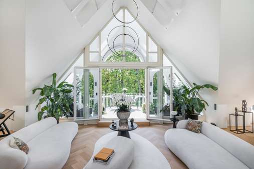 Blick ins Grüne - Etagenwohnung in 81247 München mit 239m² kaufen