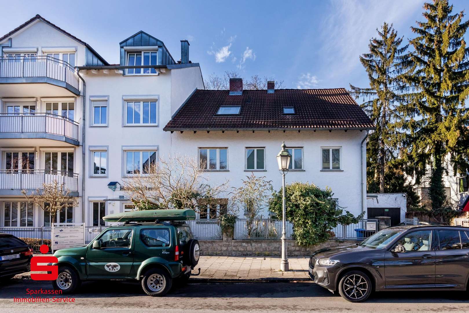Außenansicht - Einfamilienhaus in 80802 München mit 242m² kaufen