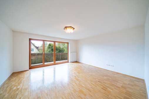 Wohnzimmer OG - Einfamilienhaus in 82229 Seefeld mit 262m² kaufen