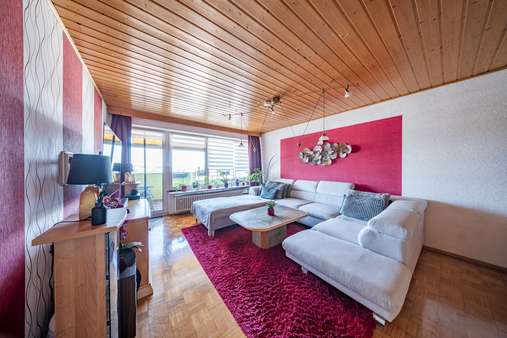 Wohnzimmer - Etagenwohnung in 82110 Germering mit 77m² kaufen