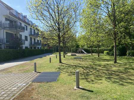 Innenhof Parkanlage - Etagenwohnung in 81373 München mit 61m² kaufen