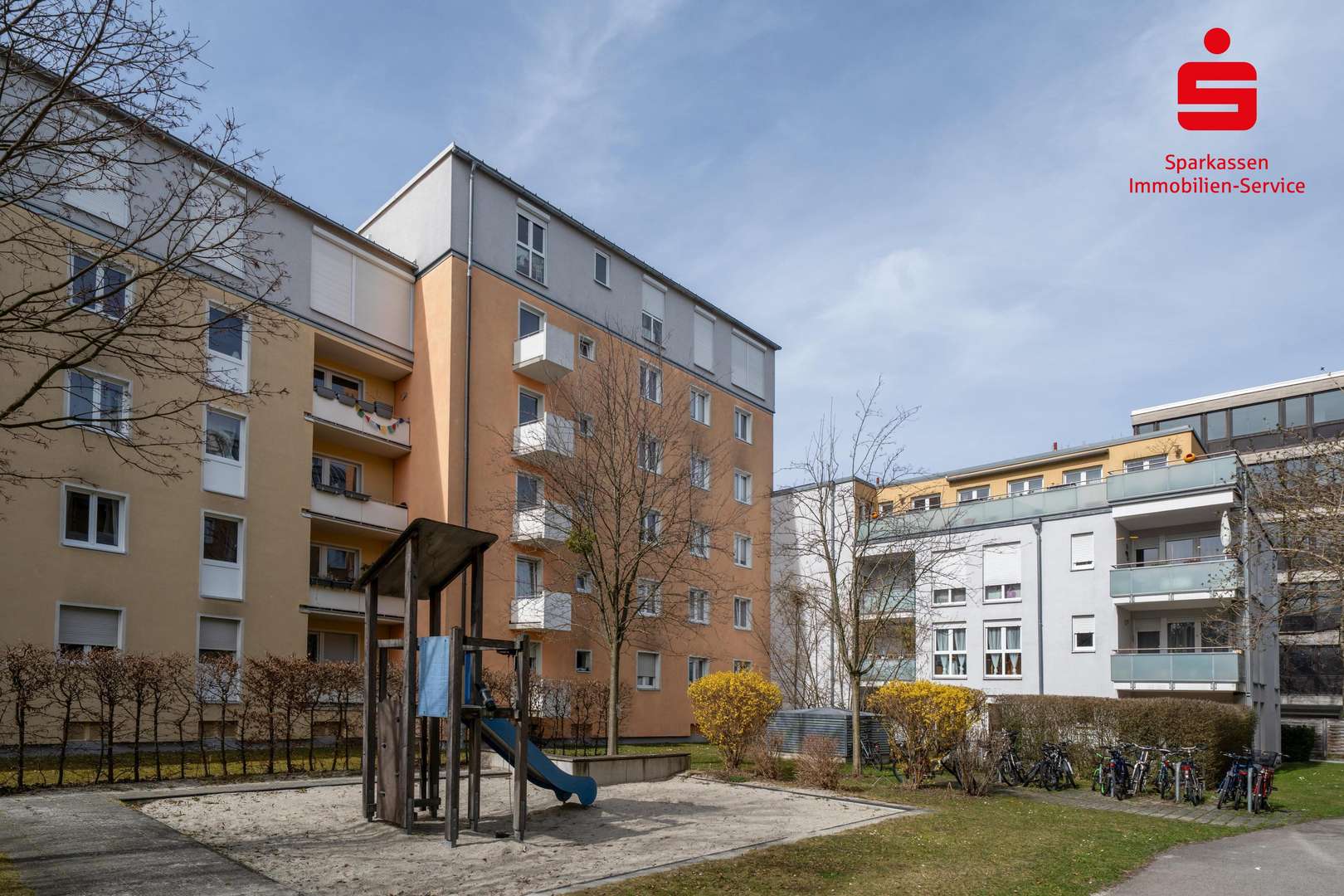 Außenansicht - Dachgeschosswohnung in 80687 München mit 53m² kaufen