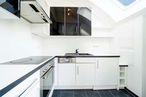 Küche - Dachgeschosswohnung in 80687 München mit 53m² kaufen