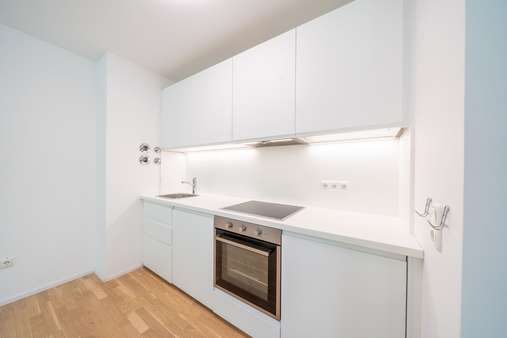 Küchenzeile Küchenzeile - Erdgeschosswohnung in 80807 München mit 90m² kaufen