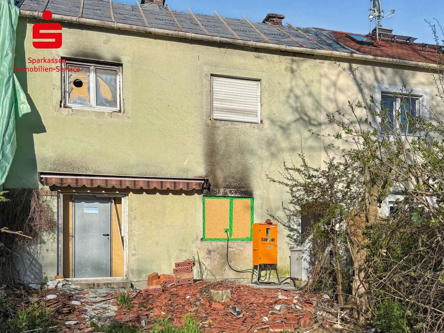 Hausansicht - Reihenmittelhaus in 81545 München mit 70m² kaufen
