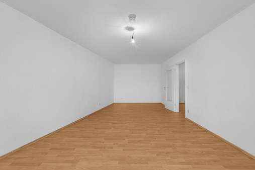 Wohn-/ Schlafzimmer - Etagenwohnung in 80335 München mit 40m² kaufen