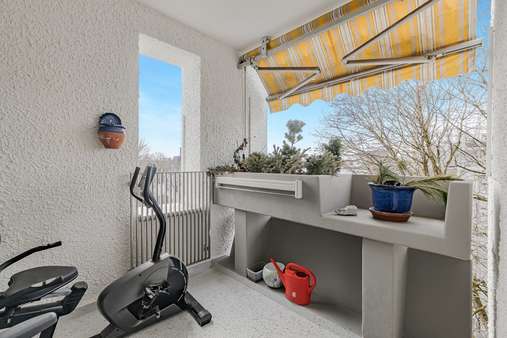 Balkon - Etagenwohnung in 81375 München mit 53m² als Kapitalanlage kaufen