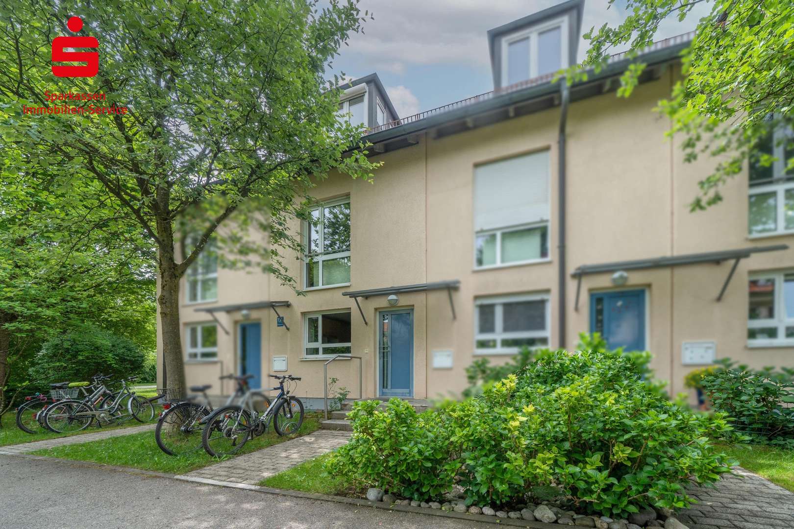 Hausansicht Hausansicht - Maisonette-Wohnung in 81929 München mit 104m² kaufen