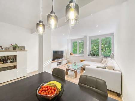 Essbereich Wohnzimmer - Etagenwohnung in 86150 Augsburg mit 73m² kaufen
