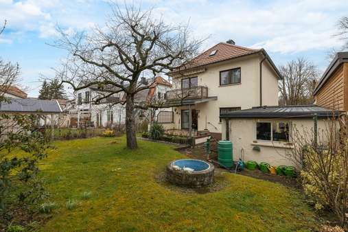 Haus gartenansicht - Einfamilienhaus in 80997 München mit 123m² kaufen