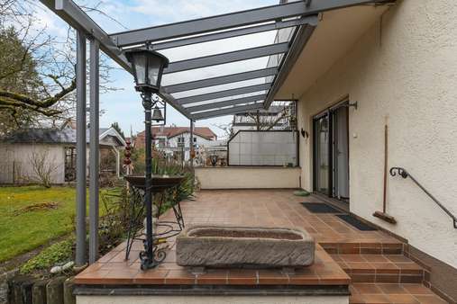 Terrasse - Einfamilienhaus in 80997 München mit 123m² kaufen
