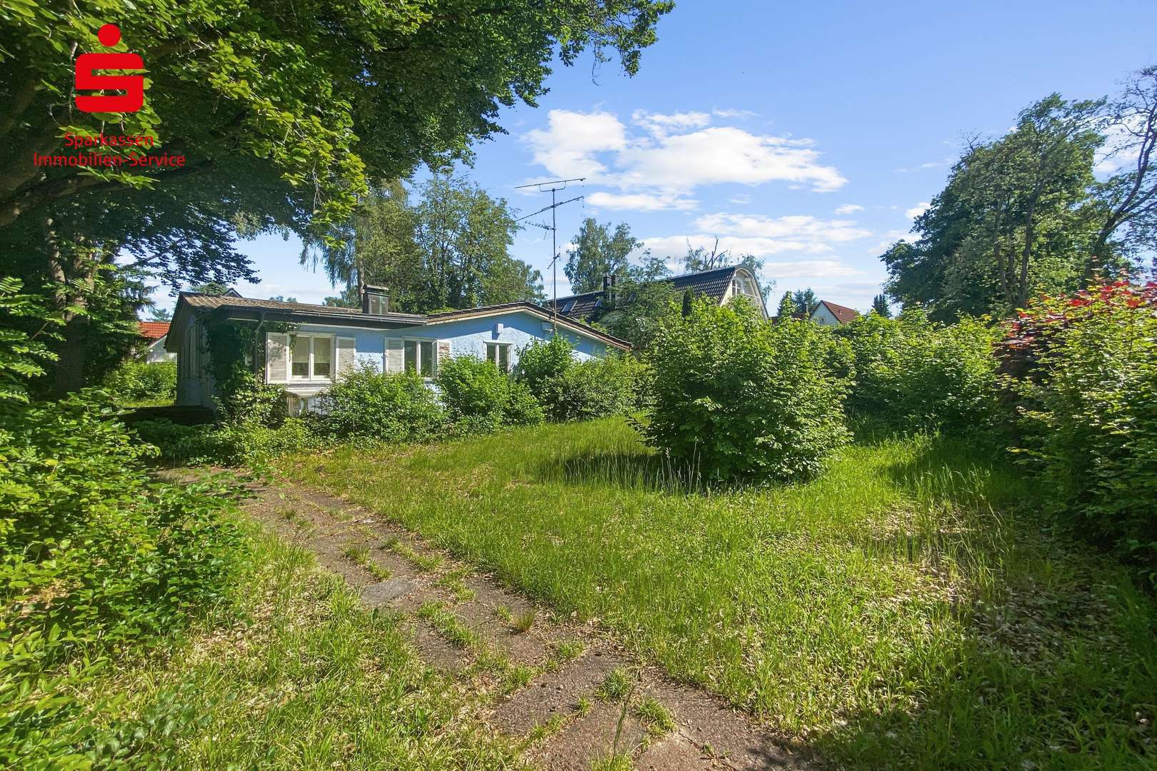 Grundstück mit  Altbestand - Grundstück in 81477 München mit 909m² kaufen