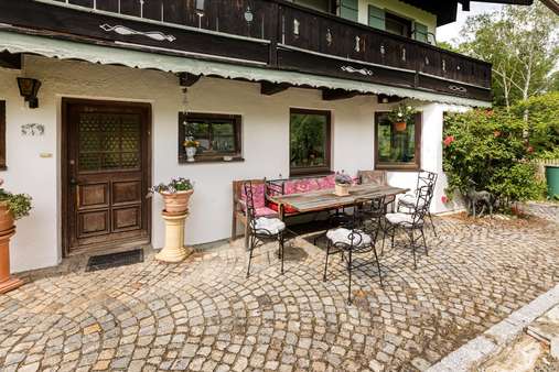 Süd-Terrasse Süd-Terrasse - Bauernhaus in 83629 Weyarn mit 273m² kaufen