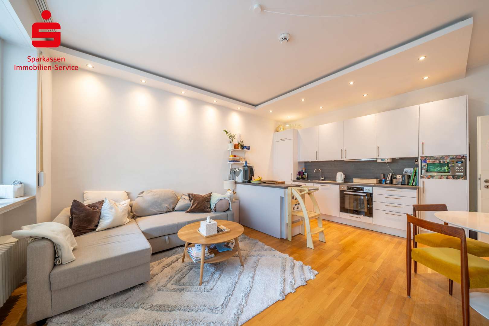 Wohnbereich - Erdgeschosswohnung in 80634 München mit 71m² kaufen
