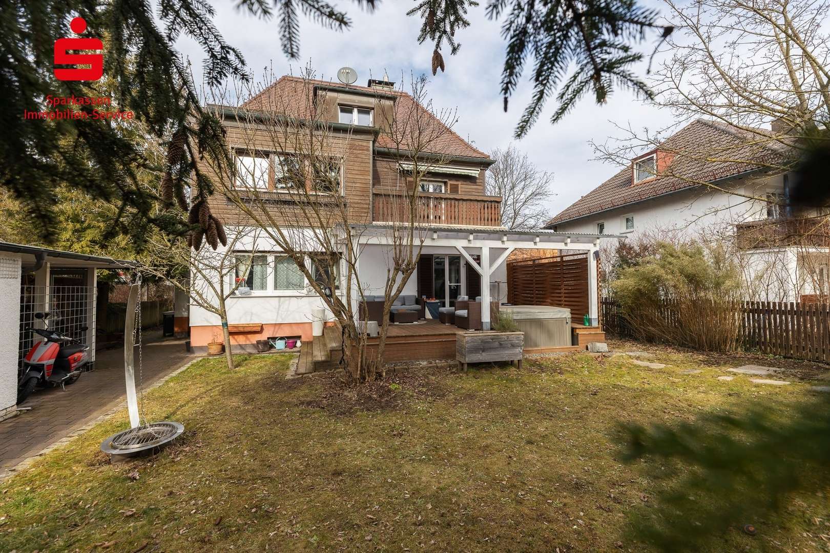 Hausansicht - Einfamilienhaus in 81247 München mit 175m² kaufen