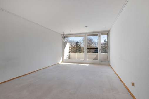 Wohnzimmer - Etagenwohnung in 80805 München mit 36m² kaufen