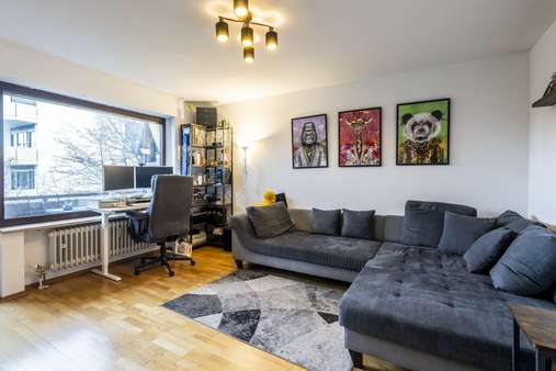 Wohnzimmer - Etagenwohnung in 81241 München mit 43m² kaufen
