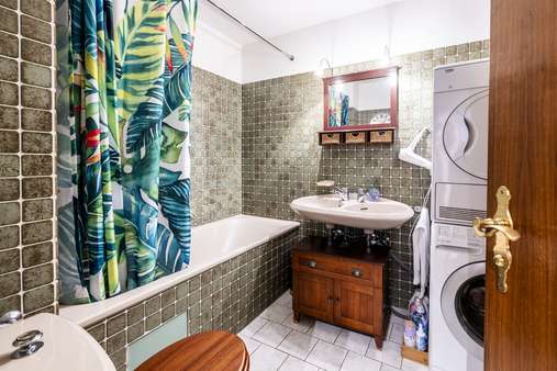 Badezimmer - Erdgeschosswohnung in 81373 München mit 60m² als Kapitalanlage kaufen