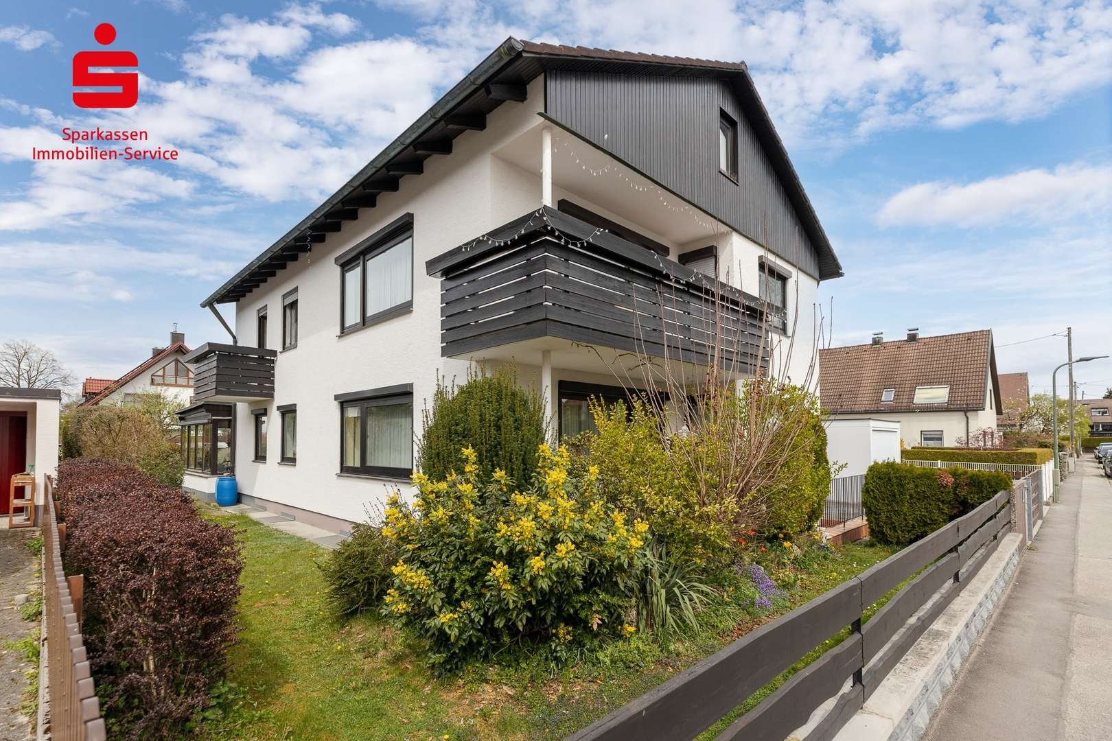 Hausansicht - Zweifamilienhaus in 81825 München mit 183m² kaufen