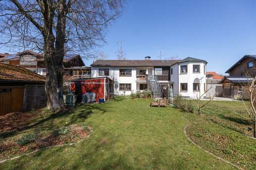Außenansicht - Etagenwohnung in 85599 Parsdorf mit 92m² kaufen