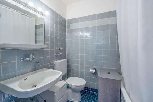 Badezimmer - Etagenwohnung in 81925 München mit 32m² als Kapitalanlage kaufen