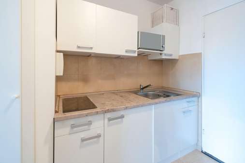 Küchenzeile - Etagenwohnung in 81925 München mit 32m² als Kapitalanlage kaufen