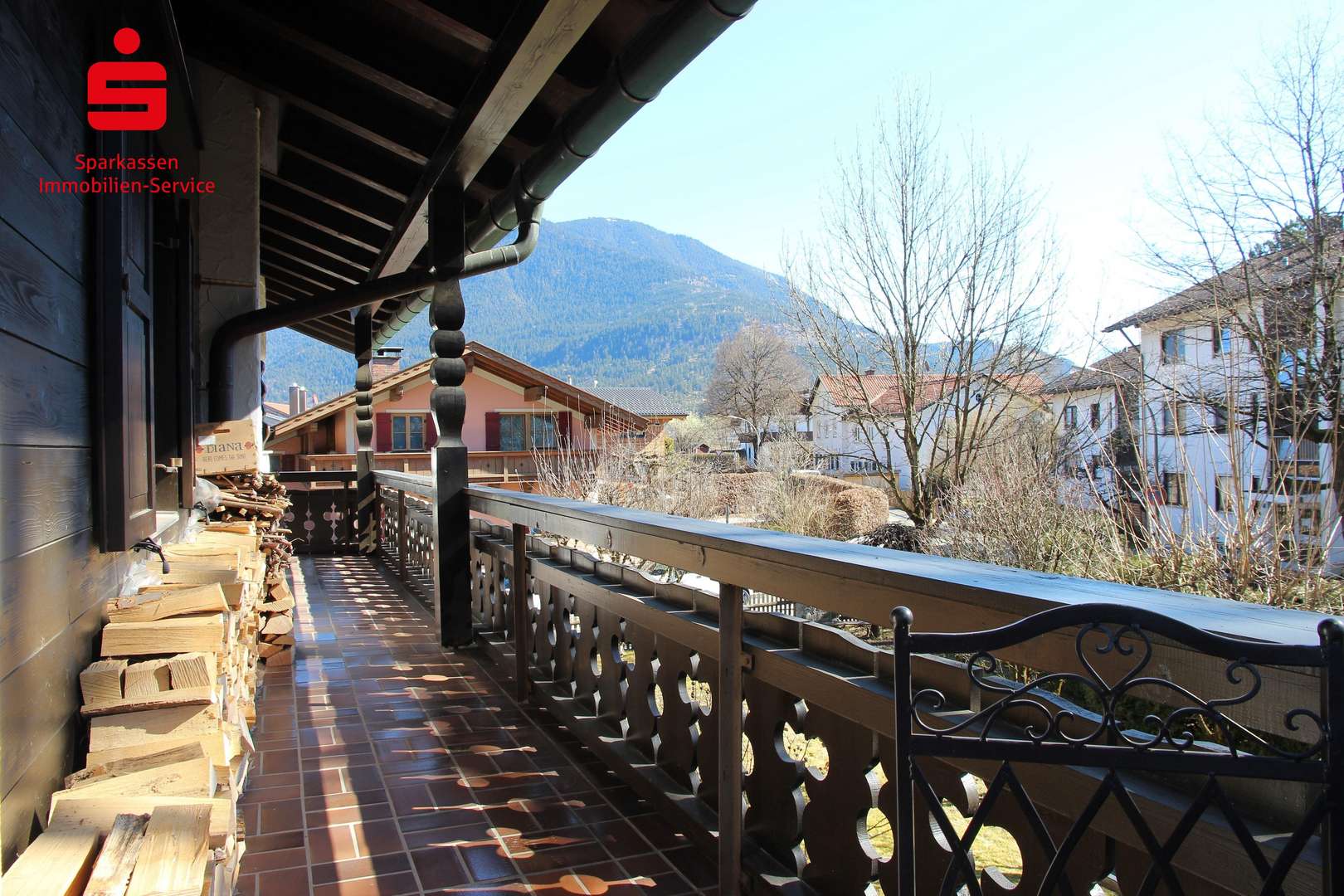 Langer Balkon nach Süden - Etagenwohnung in 82467 Garmisch-Partenkirchen mit 71m² kaufen