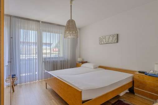 Schlafzimmer Schlafzimmer - Etagenwohnung in 81927 München mit 82m² kaufen
