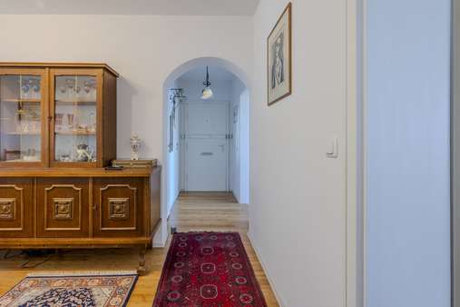 Wohndiele und Flur Wohndiele und Flur - Etagenwohnung in 81927 München mit 82m² kaufen