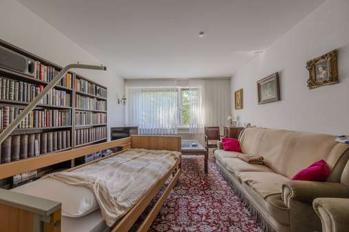 Wohnzimmer Wohnzimmer - Etagenwohnung in 81927 München mit 82m² kaufen