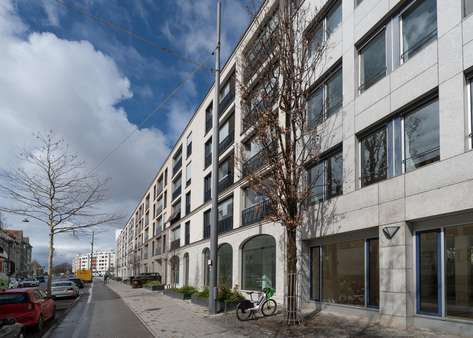 Pasing Plaza - Ladenlokal in 81241 München mit 132m² kaufen