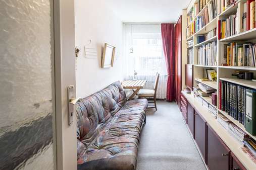 Zweites Kinderzimmer - Erdgeschosswohnung in 81371 München mit 90m² kaufen
