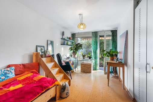 Schlafzimmer Schlafzimmer - Erdgeschosswohnung in 81669 München mit 51m² kaufen