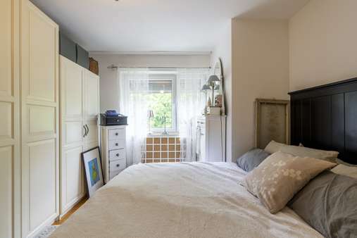 Schlafzimmer OG Schlafzimmer OG - Etagenwohnung in 81549 München mit 117m² kaufen