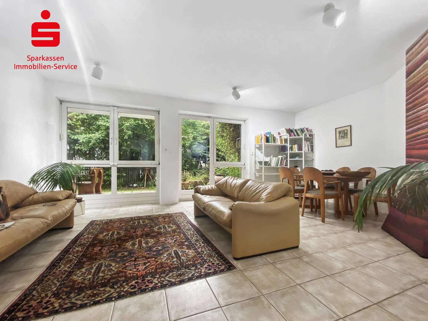 Wohnzimmer Wohnzimmer - Erdgeschosswohnung in 81545 München mit 93m² kaufen