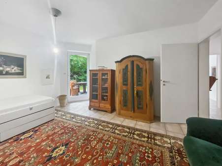 Schlafzimmer Schlafzimmer - Erdgeschosswohnung in 81545 München mit 93m² kaufen