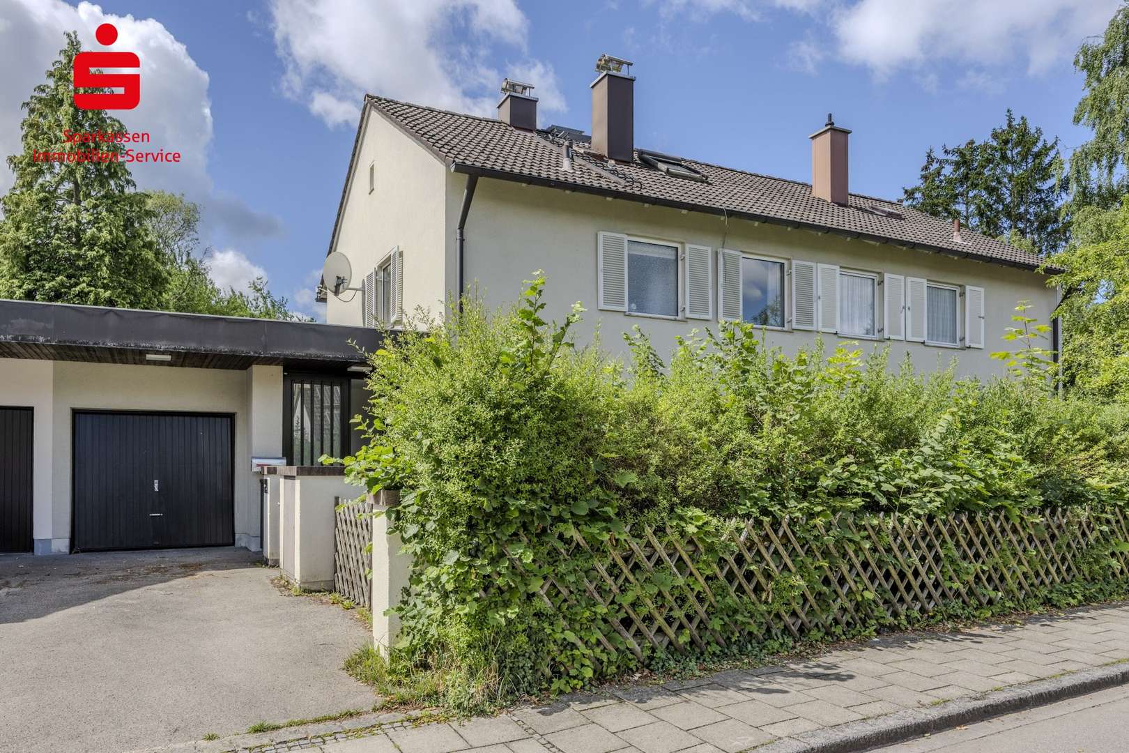 Hausansicht Hausansicht - Doppelhaushälfte in 82008 Unterhaching mit 140m² kaufen