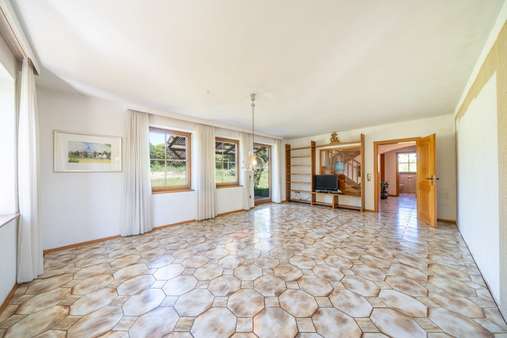 Wohnbereich - Einfamilienhaus in 86453 Dasing mit 228m² kaufen