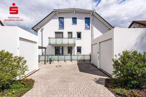 Objektansicht - Erdgeschosswohnung in 81249 München mit 127m² mieten
