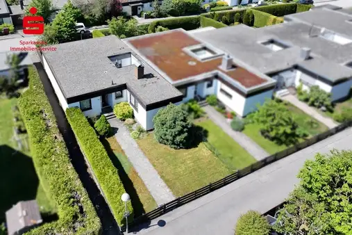 Gut geschnittener Bungalow mit sonnigem Südgarten in ruhiger Lage