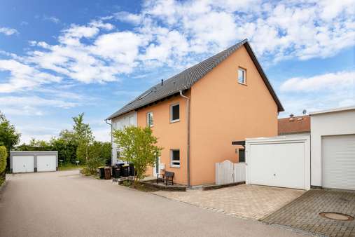 Hausansicht Hausansicht - Doppelhaushälfte in 85258 Weichs mit 100m² kaufen