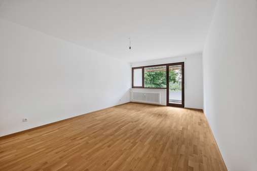 Schöner Wohnbereich Schöner Wohnbereich - Erdgeschosswohnung in 81827 München mit 78m² kaufen