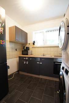 Küche mit Fenster - Etagenwohnung in 81475 München mit 60m² kaufen
