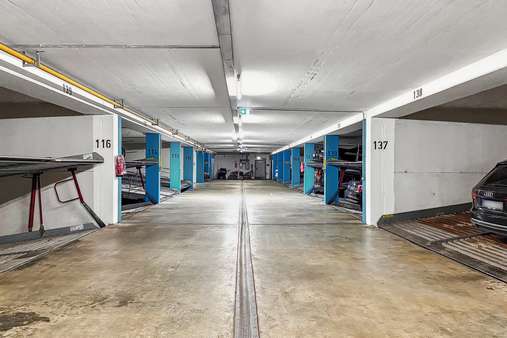Blick in die Garage - Tiefgaragenstellplatz in 81371 München mit 0m² kaufen