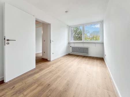 Schlafzimmer - Etagenwohnung in 81735 München mit 62m² kaufen