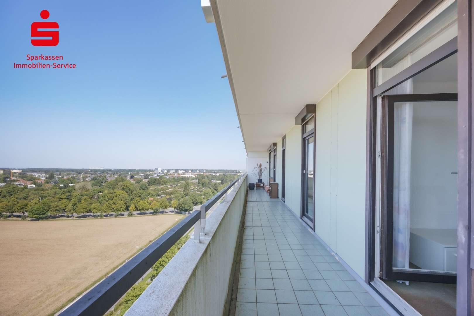 Balkonansicht Balkonansicht - Dachgeschosswohnung in 81477 München mit 103m² kaufen